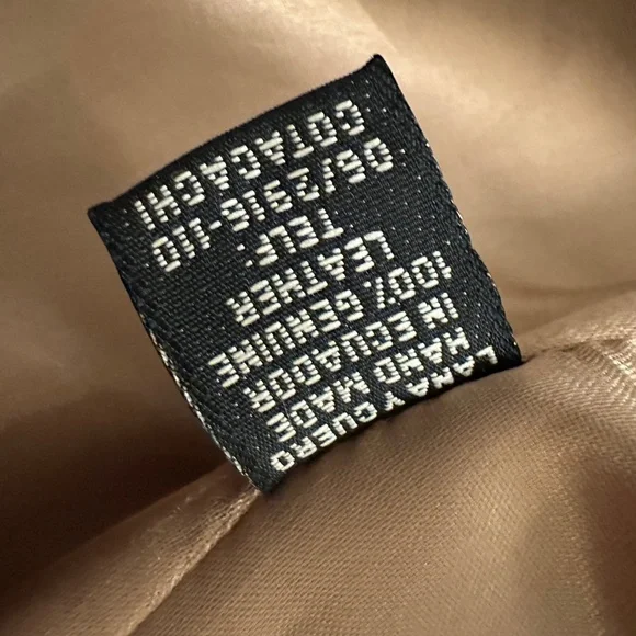 Chic Women's Brown Leather Jacket - Picture 8 of 10